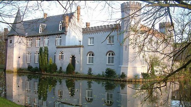 Замок Стапелен в Северном Брабанте