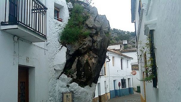 Скала Бесерра в Кадисе