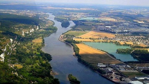 Река Сена в Нормандии