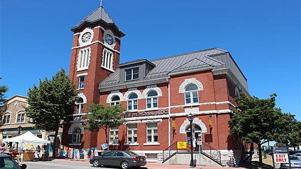 Музей искусства и истории Ориллии в Онтарио Музей искусства и истории Ориллии в Онтарио