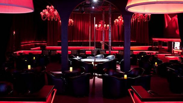 Ресторан-бар Crazy Horse в Аланье