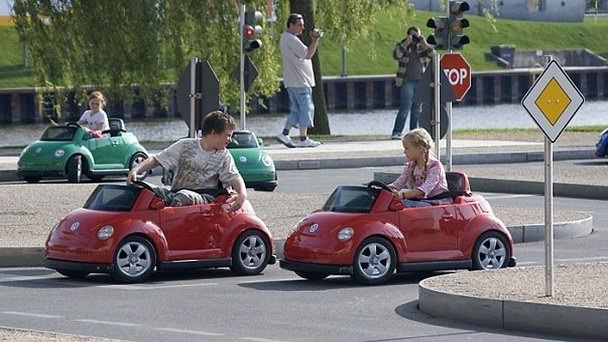 Музей-комплекс Autostadt в Гамбурге Музей-комплекс Autostadt в Гамбурге