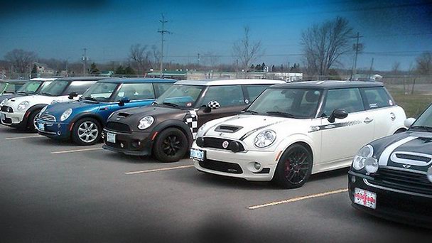 Автомобильный рынок Анкастера в Онтарио Автомобильный рынок Анкастера в Онтарио