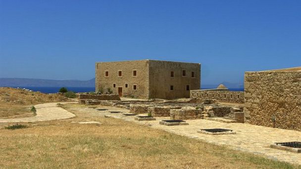 Фортеция Ретимно на Острове Крит