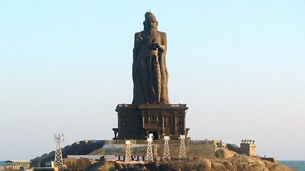 Статуя святого Тируваллувара в Тамилнаде