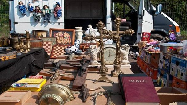 Блошиный рынок в Праге Блошиный рынок в Праге