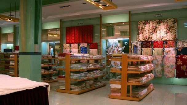 Шелковая фабрика в Даляне в Даляне