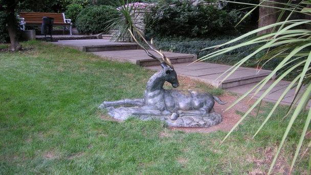 Скульптура «Олень» в Крыму