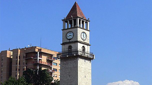 Часовая башня Тираны в Тиране Часовая башня Тираны в Тиране