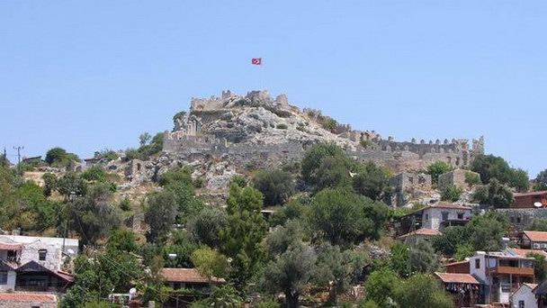 Крепость Кале Кёй в Анталии