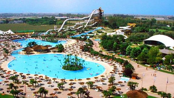 Аквапарк «Акваландия» в Коста Бланке