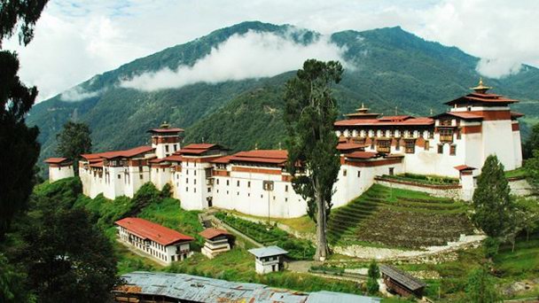 Тронгса-дзонг в Тхимпху Тронгса-дзонг в Тхимпху