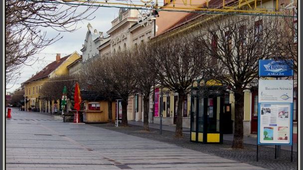 Улица Кошута в Балатоне