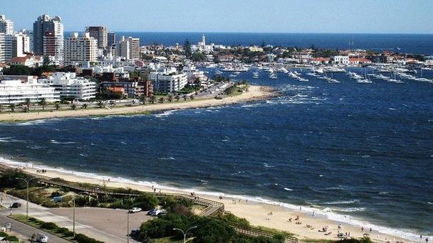 Город-курорт Punta del Este в Пунта-дель-Эсте Город-курорт Punta del Este в Пунта-дель-Эсте