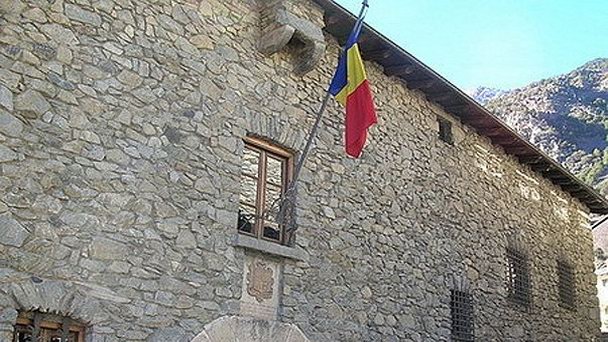 Замок Сет Панис в Андорре ла Велла