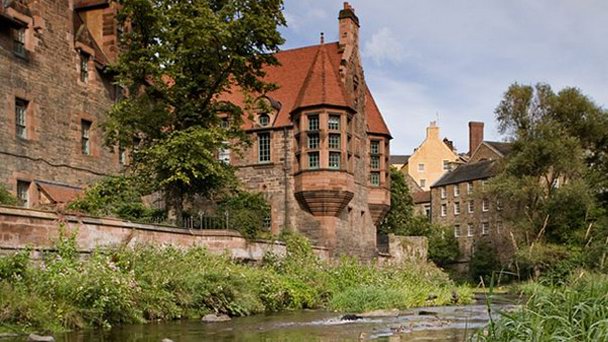 Дин Виллидж в Шотландии