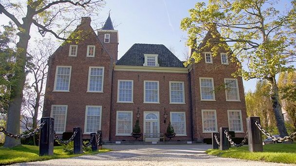 Замок Бинкхорст в Гааге