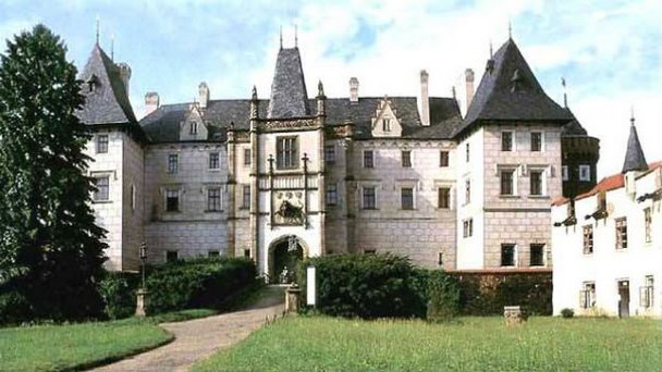 Замок Жлебы в Усти-над-Лабеме