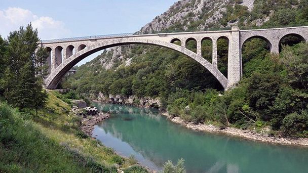 Мост Солкан в Юлийских Альпах