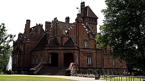 Замок Яунмокас в Тукумсе