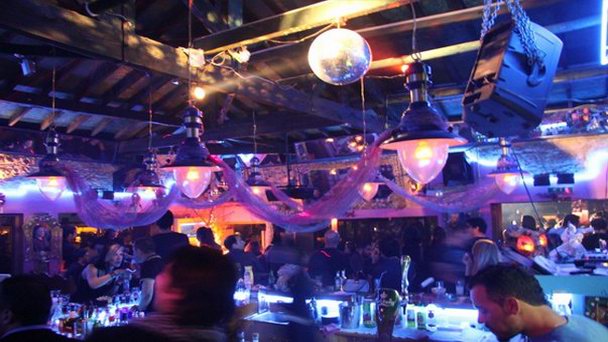 Клуб Notos Bar в Пафосе