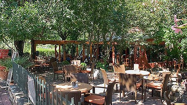 Кафе Garden Caffe на Барской Ривьере