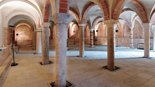 Руины San Giovanni in Conca в Милане