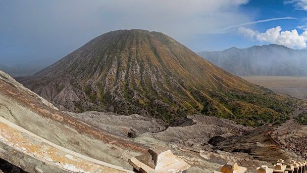 Вулкан Баток на Яве