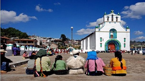 Деревня Сан-Хуан-Чамула в Чьяпасе