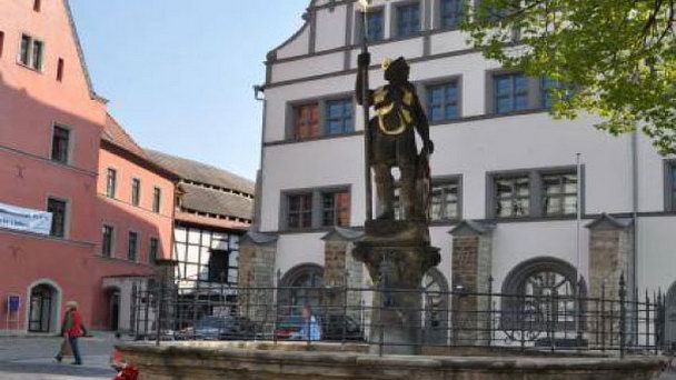 Вацлавский фонтан в Наумбурге в Саксония-Анхальт