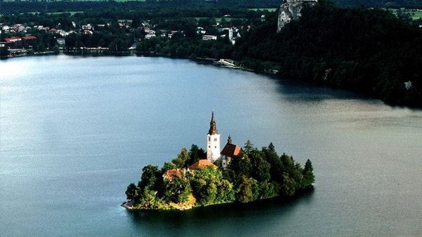 Озеро Блед в Любляне Озеро Блед в Любляне