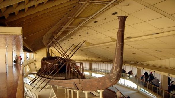 Солнечный музей лодки в Гизе