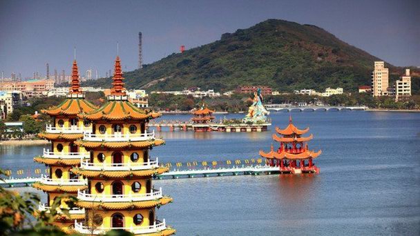 Озеро Лотосов в Гаосюне