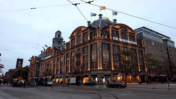 Торговый центр Bijenkorf в Амстердаме