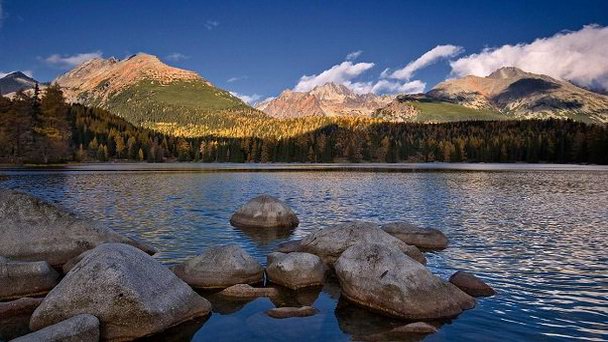 Озеро Штребско плесо в Высоких Татрах