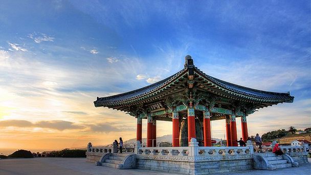 Корейский колокол дружбы в Калифорнии