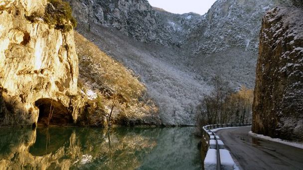Ущелье Фурло в Анконе Ущелье Фурло в Анконе