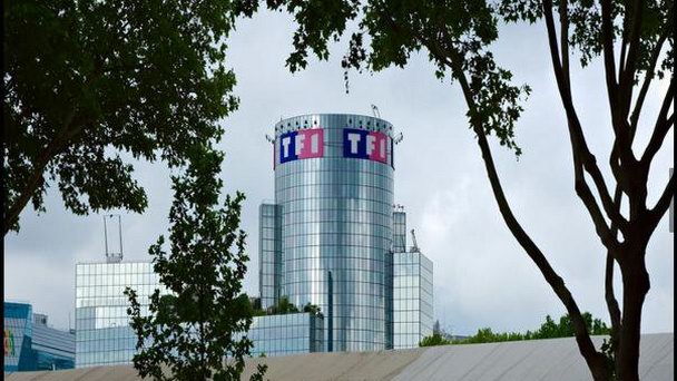 Башня TF1 в Париже