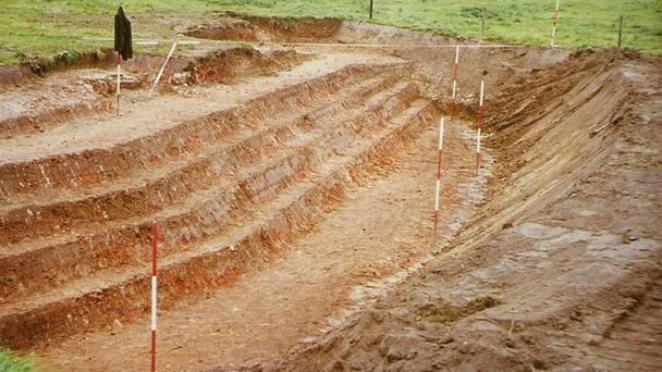 Руины замка Waardenborgh в Оверэйселе