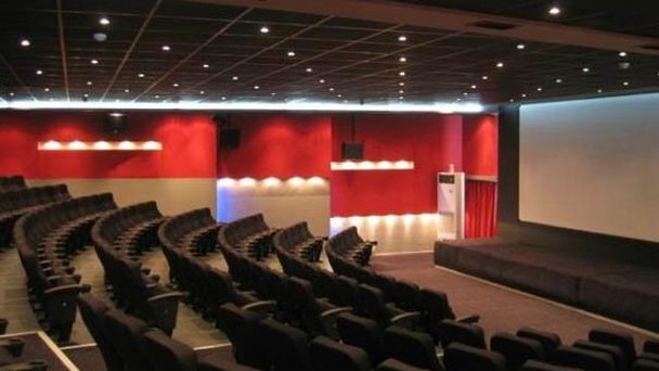 Кинотеатр Вилладжио 3D Синема на Санторини