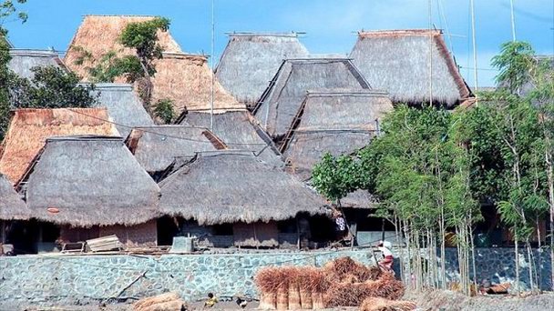 Деревня сасаков Шаде в Ломбоке