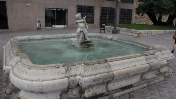 Фонтан «Мальчик с гусем» в Таррагоне