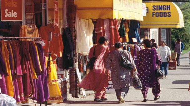 Торговый квартал Панджаби Маркет в Ванкувере