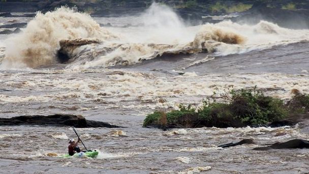 Водопады Кинсука в Киншасе