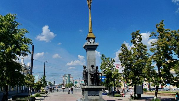 Памятник Основателям Челябинска (фото)