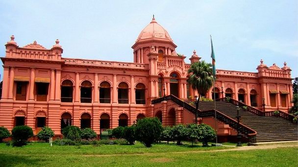 Дворец Ahsan Manzil в Даке