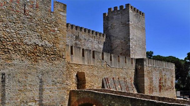 Замок Святого Георгия в Лиссабоне