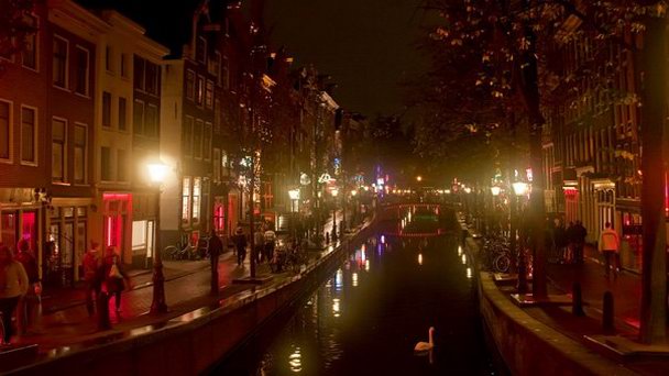 Квартал красных фонарей в Амстердаме Квартал красных фонарей в Амстердаме