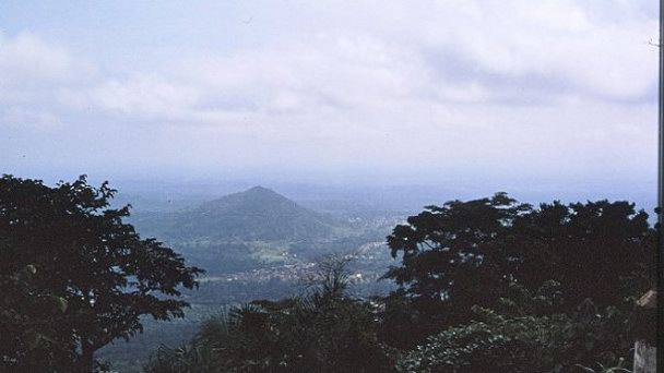 Гора Агу в Агбодрафо