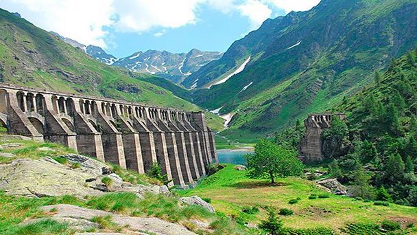 Дамба Глено в Бергамо